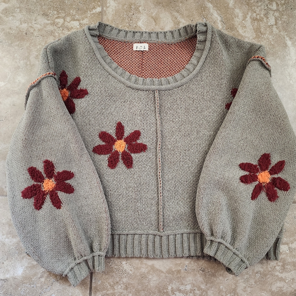 SAGE green POL cropped sweater with burgundy and orange flower accents size s